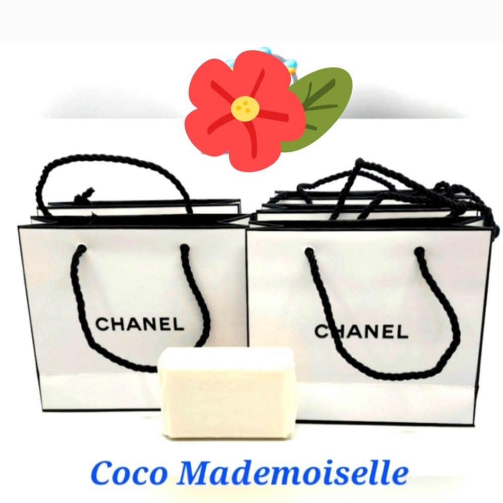 💥 HOST PICK 💥 NWOT Coco Mademoiselle Chanel Hand Soap 🎁